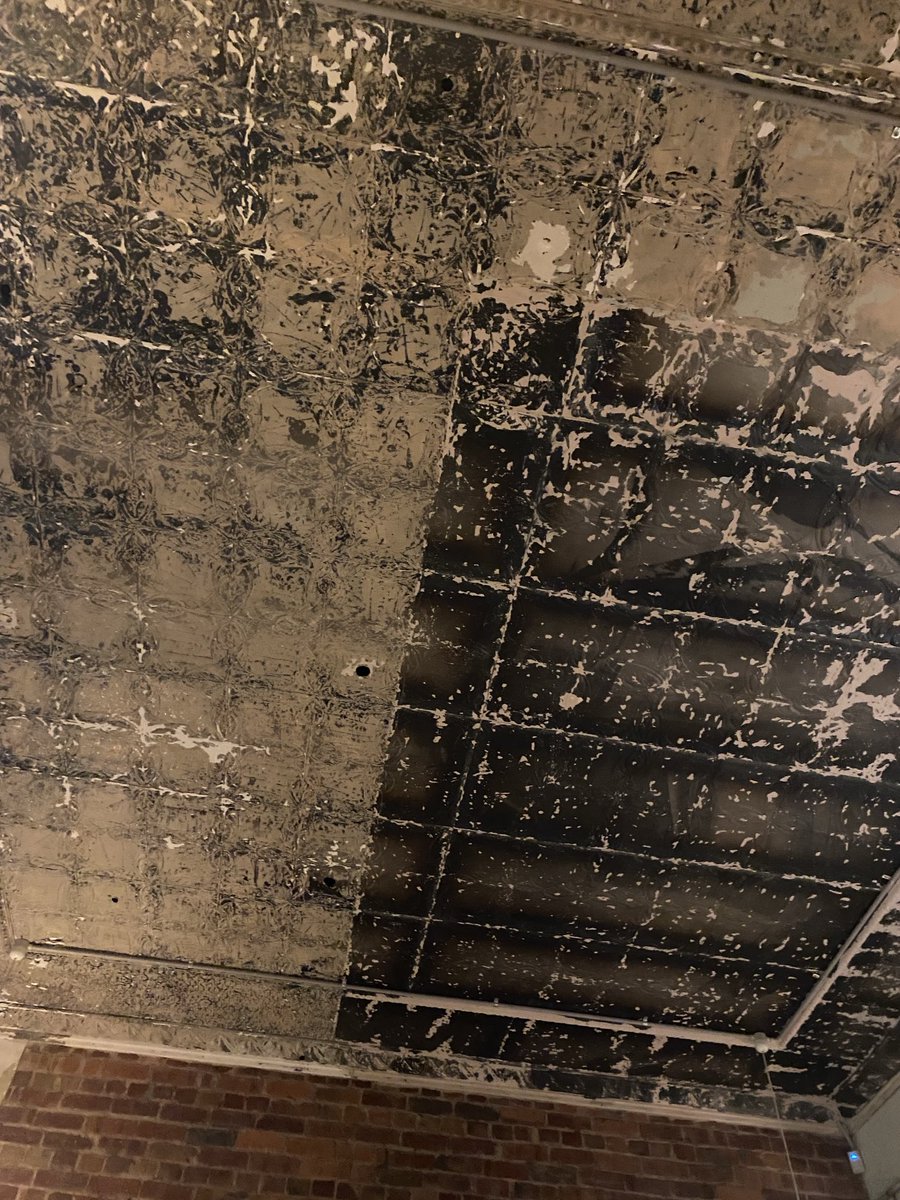 p_terg's tweet image. #LaterGram #VenueRoof