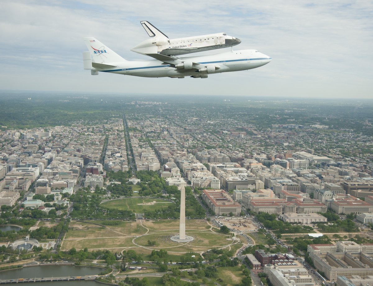 Reagan Airport tweet media