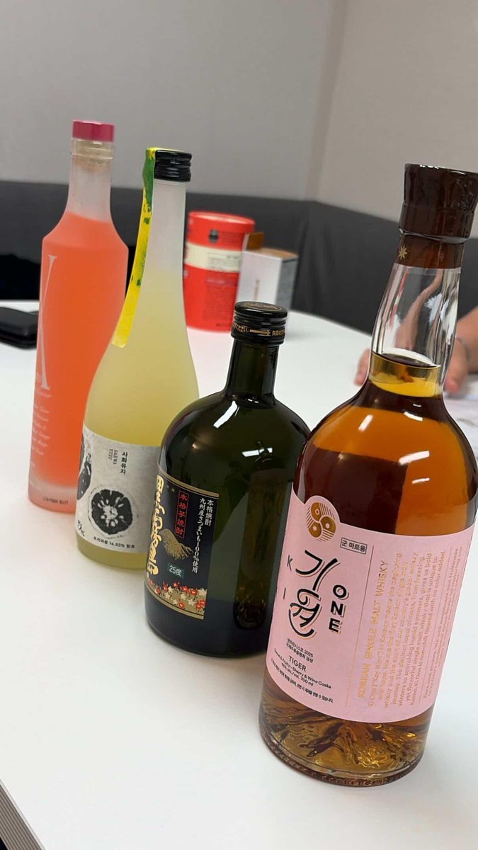 𝕄𝔸𝕐 tweet media