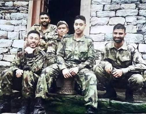 मिलन tweet media