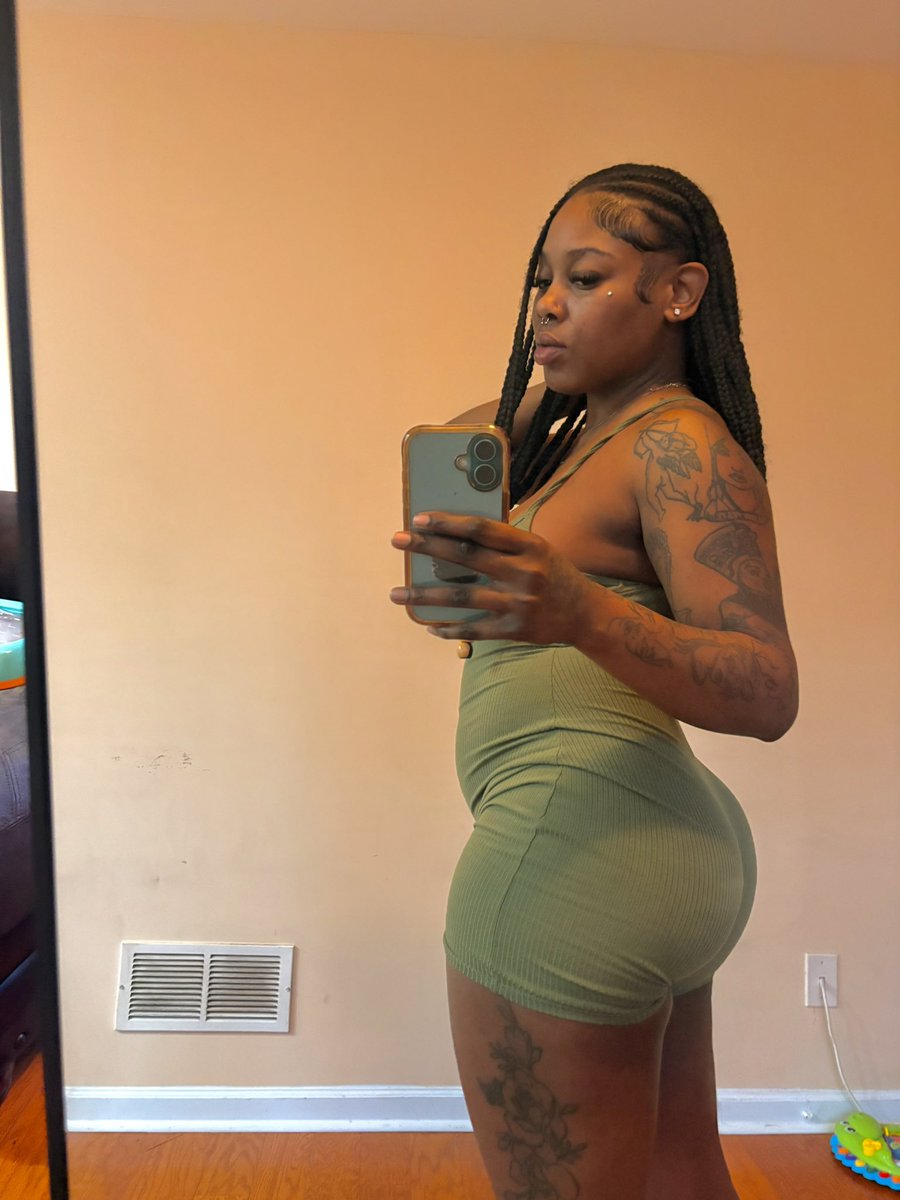 Kpopyashit tweet media