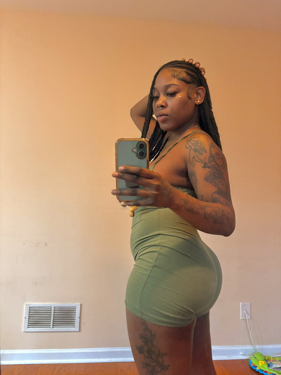 Kpopyashit tweet media