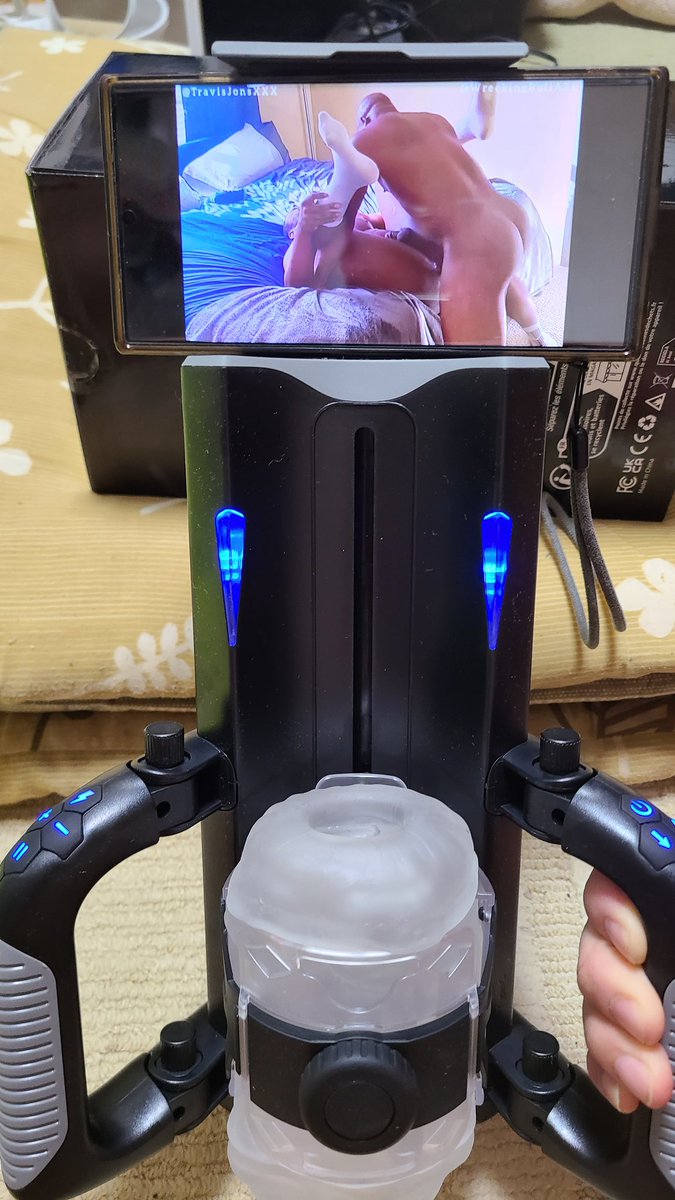 大伍™ tweet media