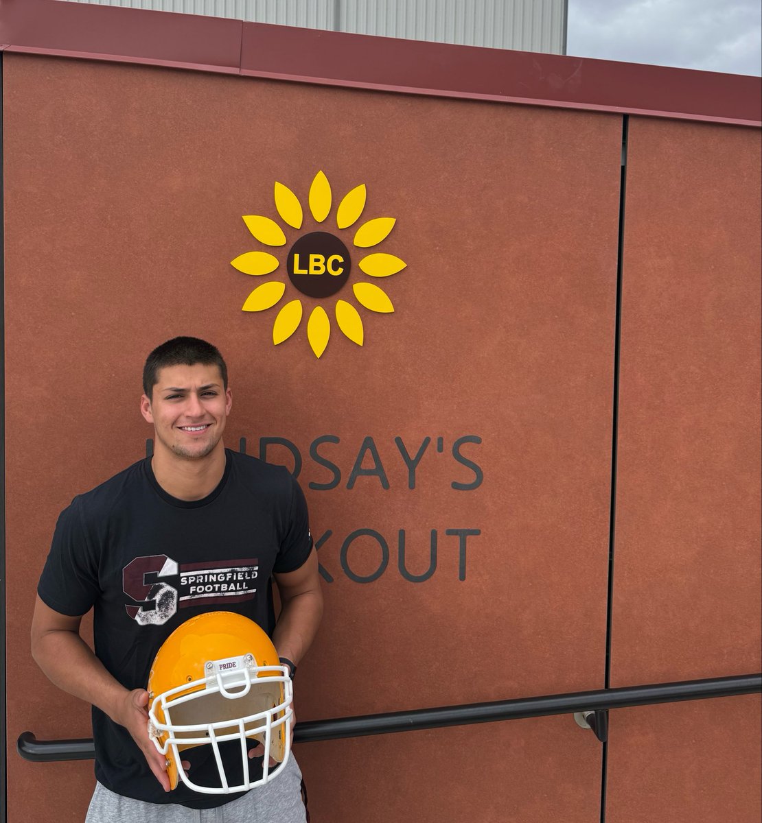 _SCFootball's tweet image. SHOW UP YELLOW HELMET 🔻🌻
After leading from the front and showing ELITE ATTITUDE AND EFFORT every single rep, Junior DB Nick Gonzalez has earned the Yellow Helmet!
#HAVEADAY #SHOWUP #LTBR