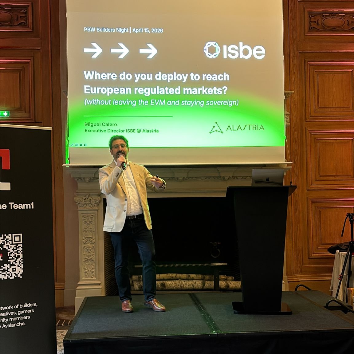 Alastria_'s tweet image. The 2026 edition of @ParisBlockWeek was arguably the largest and most institutional to date. The message from French and European authorities was clear: #DLT is a strategic lever for growth, improved governance, operational efficiency and a tool for European digital sovereignty.