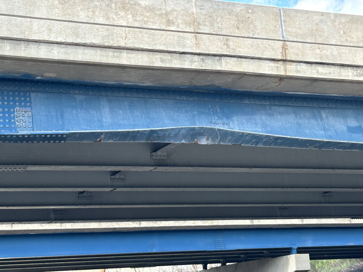 ROCKFORD: One lane of EB Bypass U.S. 20 is closed at the bridge over Kishwaukee Street (between the Rock River and 11th Street) until further notice after it was struck by a truck Thursday afternoon. Allow for extra time in going through this area. #ILTraffic