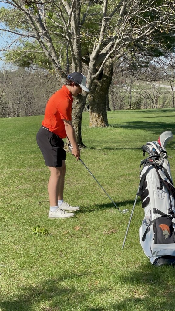 fcsdtrojans's tweet photo. Action from yesterday's boys golf meet.    Team finished 3rd. Go Trojans! https://t.co/Copa0i5pQK