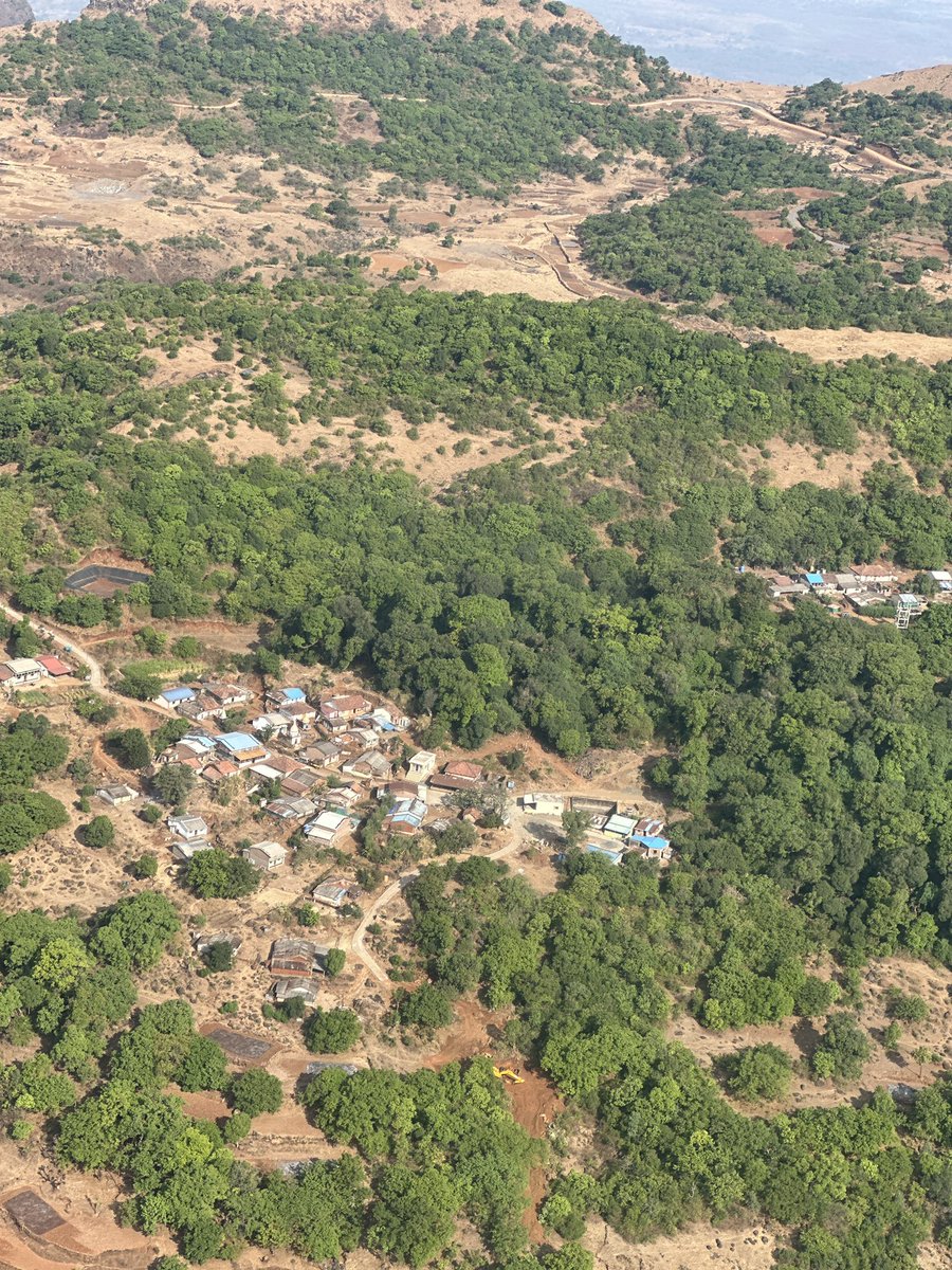 nitinwelde's tweet image. - #pune - Surat - Ahemdabad- Udaipur - Jaipur. 
- This lake is somewhere near Nashik - Mumbai road axis ( I am not sure ) 
- Small to very small villages , all by themselves, so far away from city challenges.
- The sheer magnitude of Sahaydris is very very striking when coming