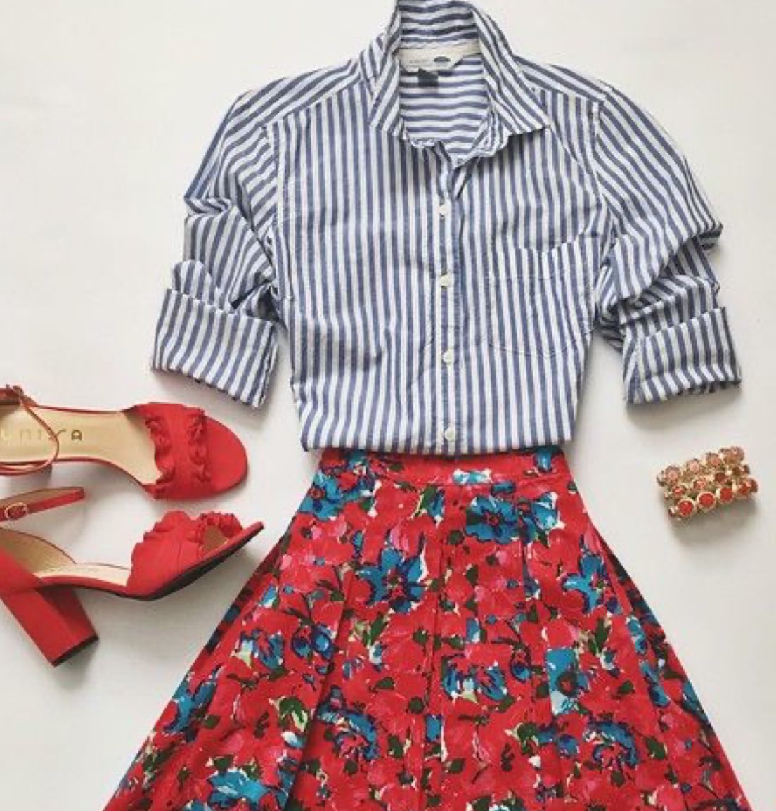 Elle Lookbook tweet media
