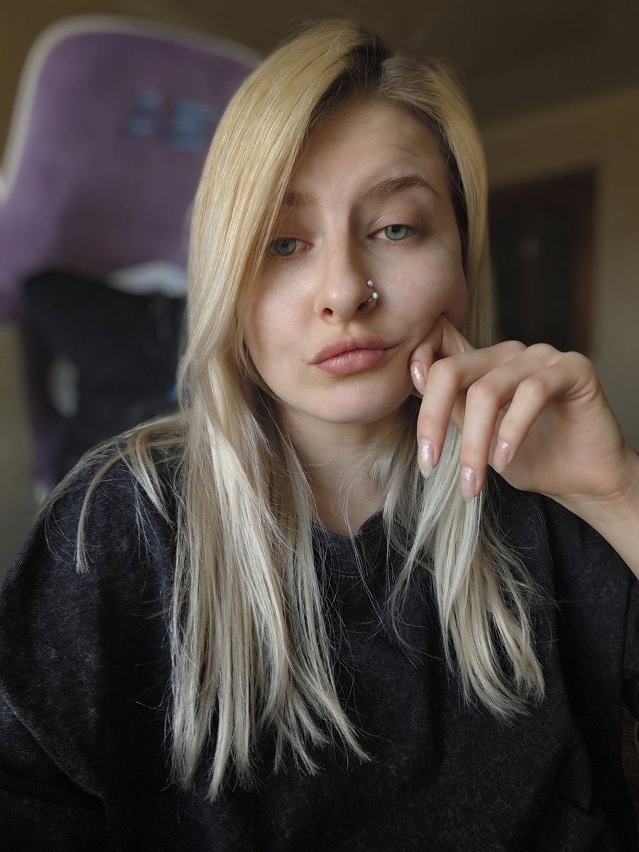 аня шредингера👾 tweet media