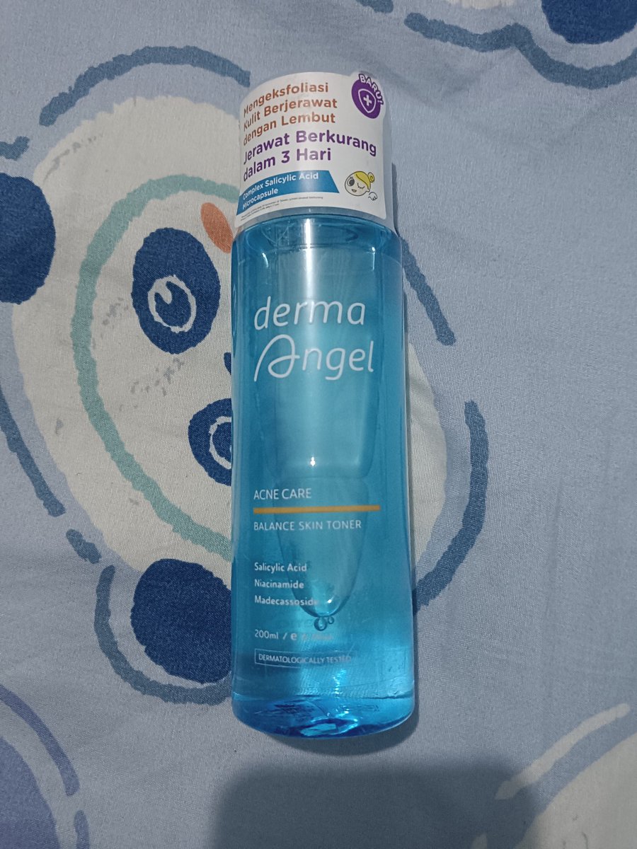 tyaaxfg's tweet photo. haloo guyss WTS WTS!!! 

bisa orenn🍊 &amp; nego😉
- COSRX Moisturizer 💸100k (dipake dikit buat video affiliate)
- L'OREAL Paris Matte Luminizing Cream 💸60k (sama kaya cosrx)
- DERMA ANGEL Toner 💸50k (new segel)
- SEA MAKE UP Two Way Cake Mocha Frappe 💸50k (dibuka buat cek shade) https://t.co/ffQJK4ElC9