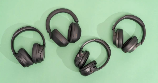 arvmishra89's tweet photo. Customer centric innovation is most powerful when performance meets real human needs. In its Best Bluetooth Headphones guide, The New York Times Wirecutter recognized JBL Tour One M2—highlighting how thoughtful design, adaptive... #HARMANemployee https://t.co/SBqYKdhRPC https://t.co/2Yttg8KoJB
