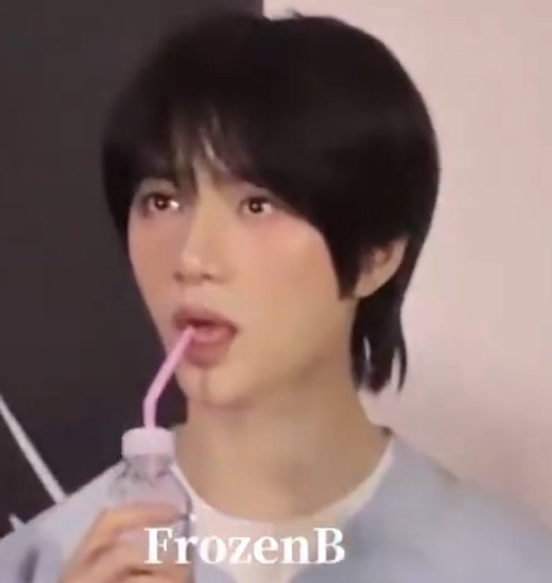 lipa ࿔ ia tweet media