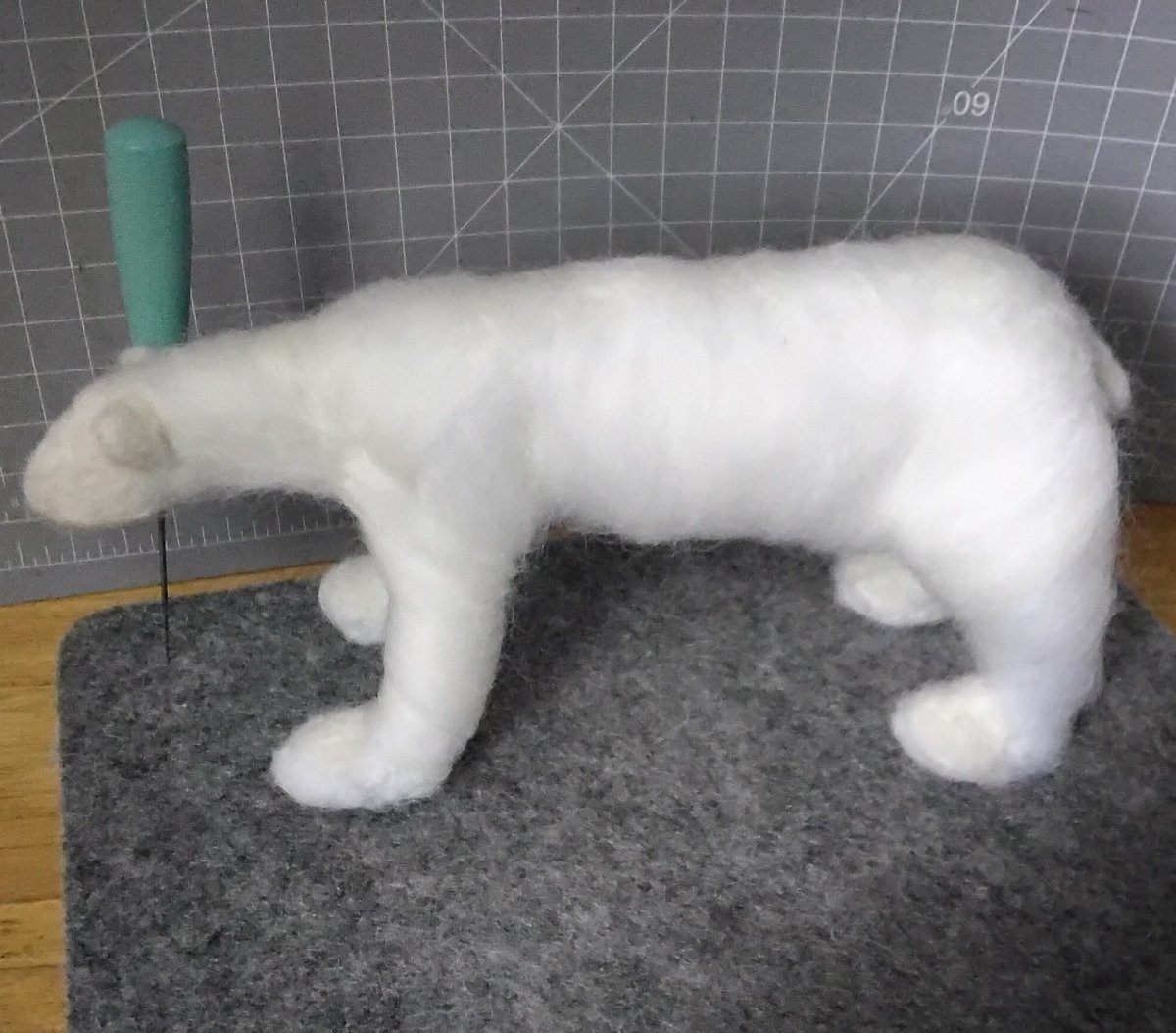 Artulove's tweet photo. Hi my #ArtyFamily here is a closer look at my #handmade needlefelted polar bear.  He's not finished yet but wanted to share my progress. #FridayFeeling https://t.co/0QUFp9KXiA