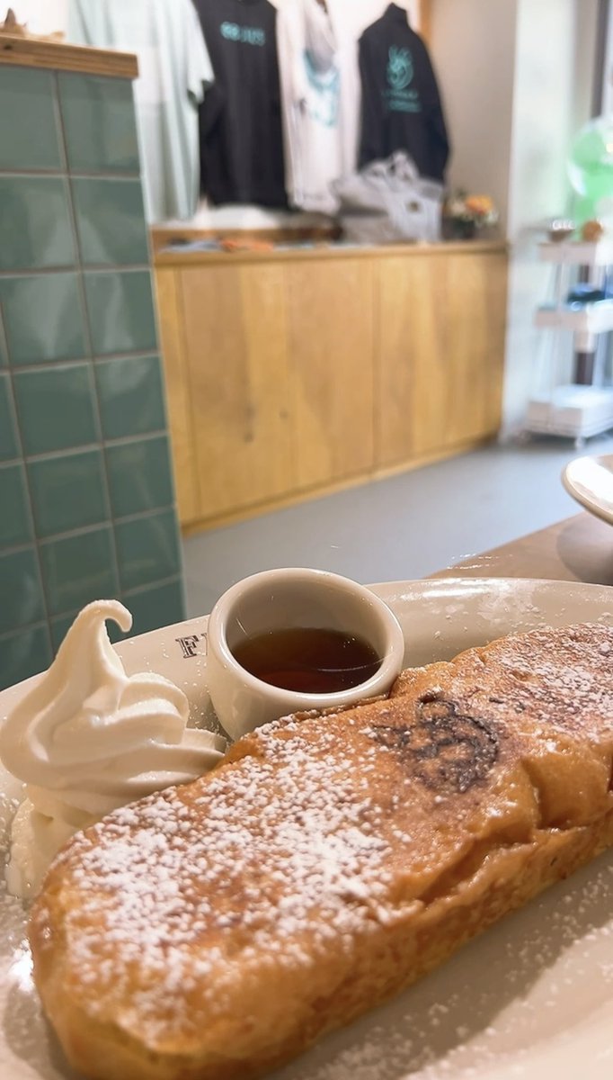 き　よ　か tweet media