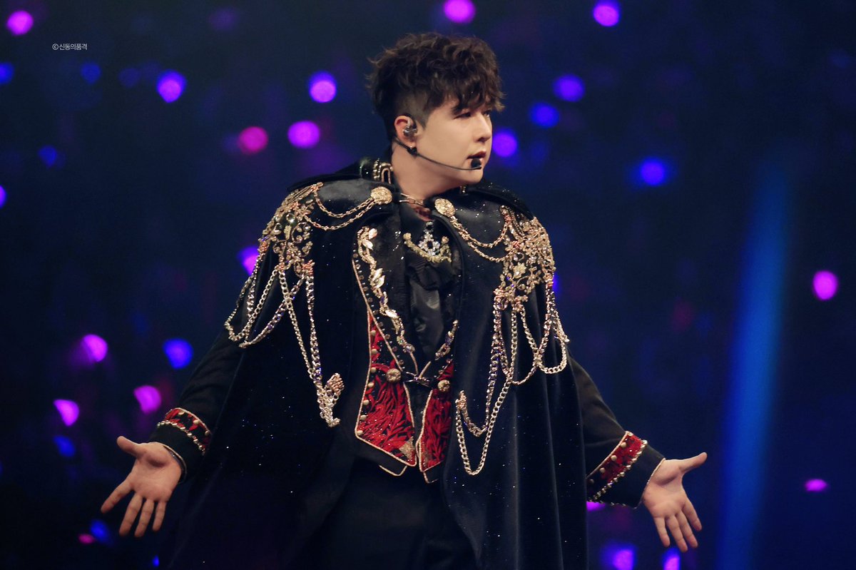 0928Shindong's tweet photo. SUPERSHOW10 SJ-CORE
ჱ̒^_ ̫ _^💞💓
#SHINDONG #신동 #신동희 #神童 #シンドン #SJ #슈퍼주니어 #SUPERJUNIO https://t.co/biyYDXWMFT