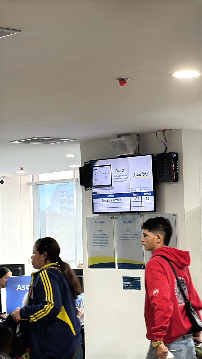 FernandoEmp's tweet photo. Buena experiencia hoy con la @EPSSaludTotal, en menos de 10 min, ya tenía autorizada mi cirugía, se ve el avance en sus procesos de automatización, buenas condiciones de sus oficinas, esto sucedido en la ciudad de #Villavicencio https://t.co/T0firopdmP