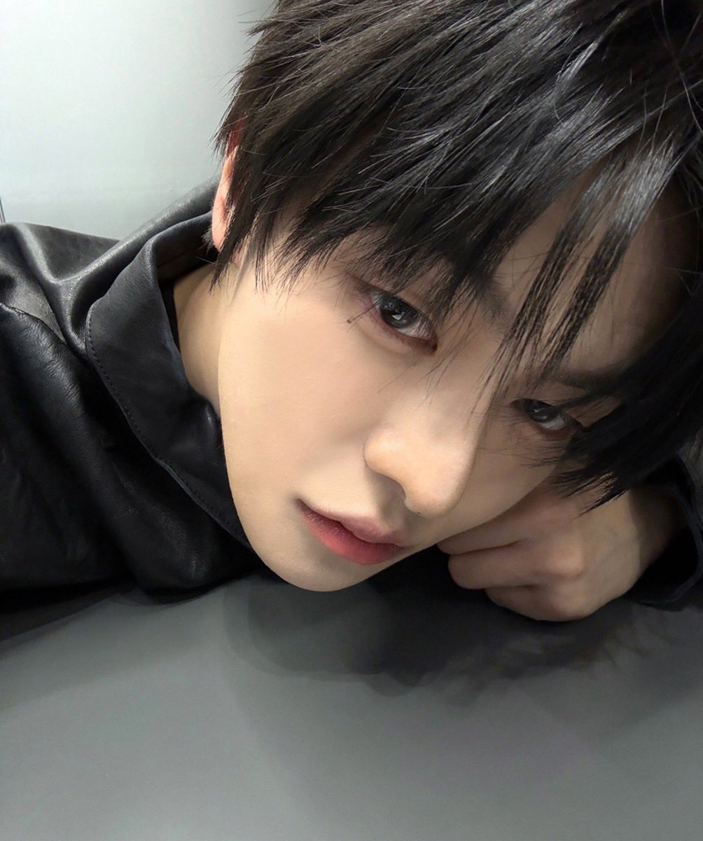 Nys ! ☆ • 🪝⛵️ MODY DEBUT 04 • 13 tweet media