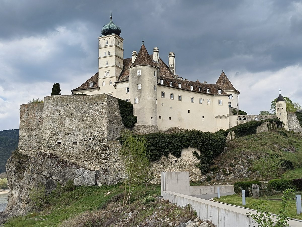 Sir Xalot tweet media