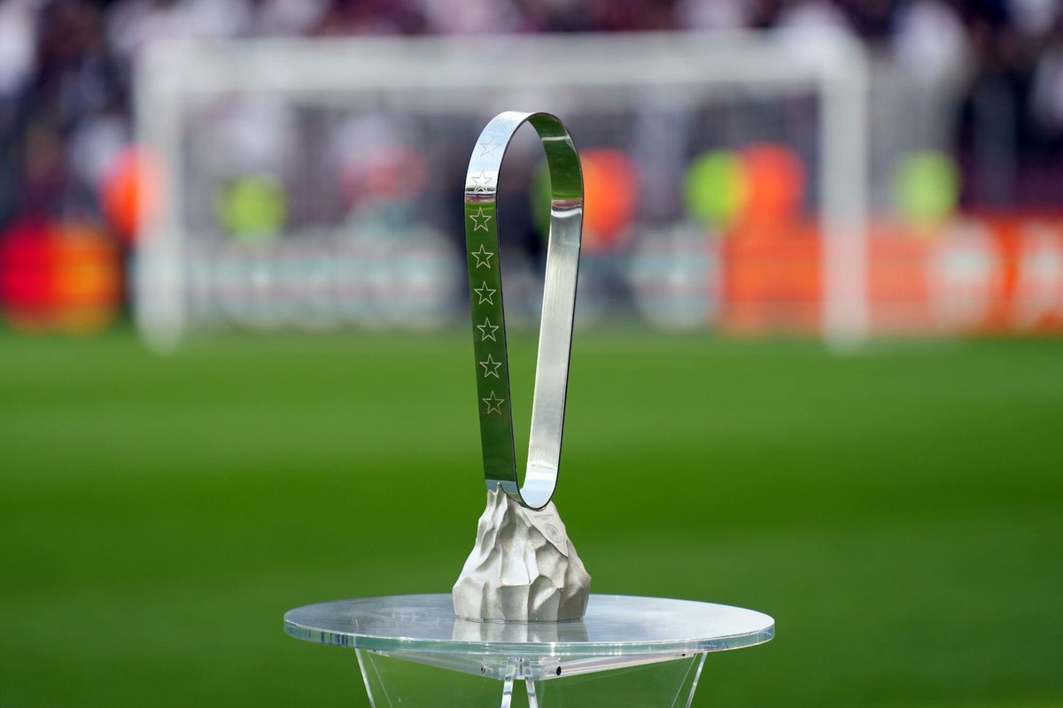 ParisTeam tweet media