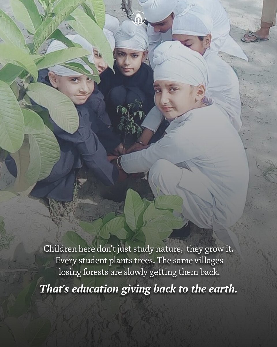 EducateToSave's tweet image. Planting knowledge. Planting forests. Growing responsible futures.

#KalgidharTrust #GreenFuture #EducationWithPurpose