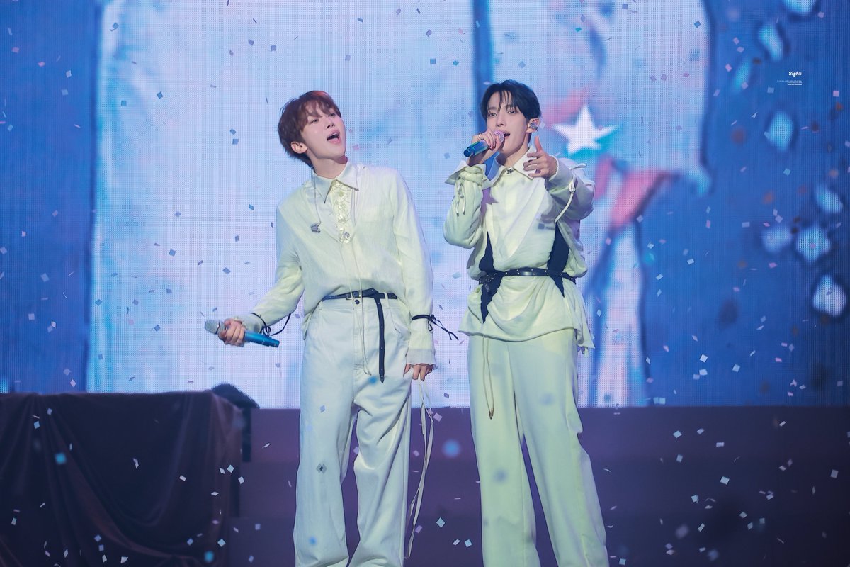 𝑠𝑖𝑔ℎ𝑡 tweet media