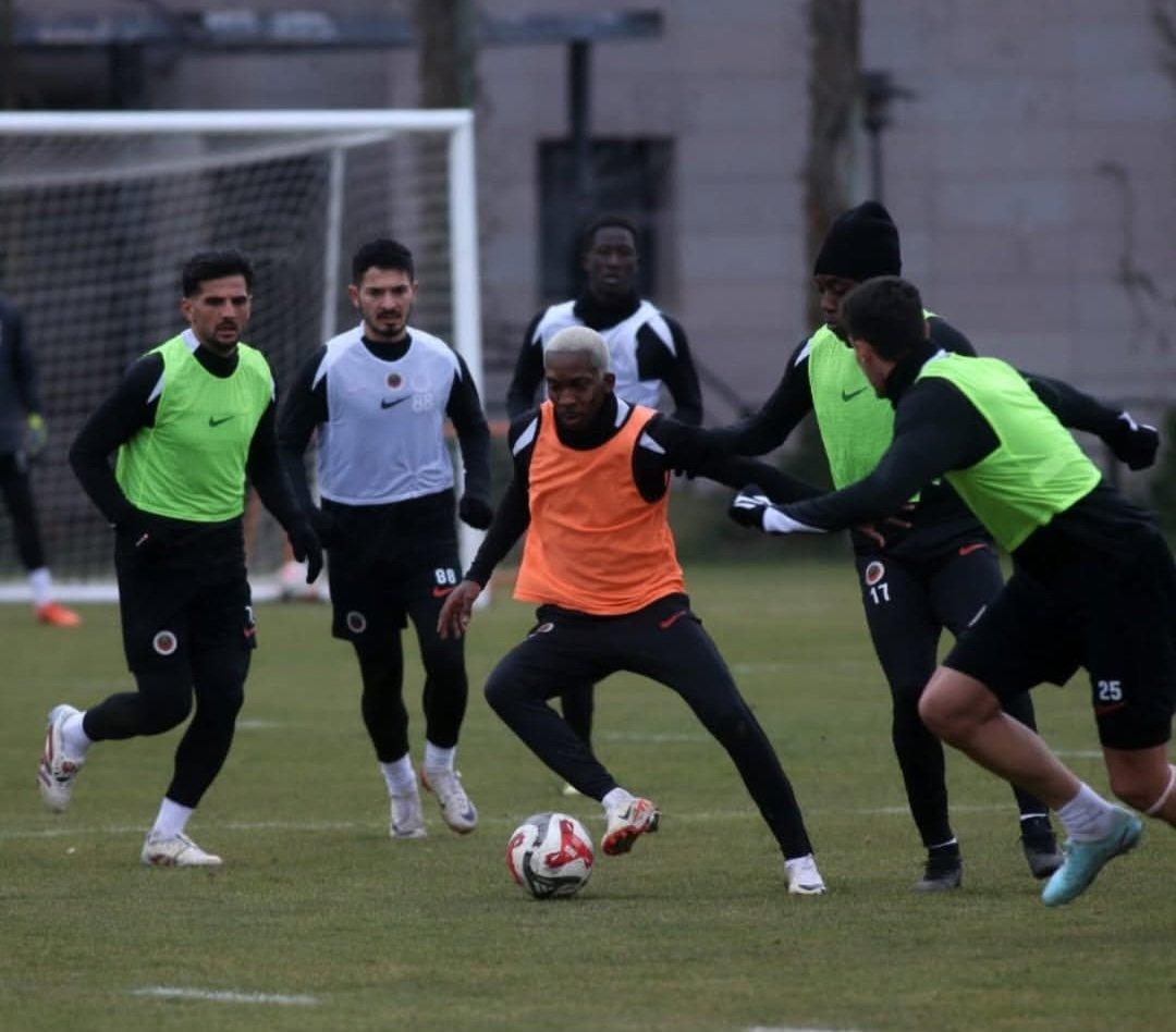 Complete Sports tweet media