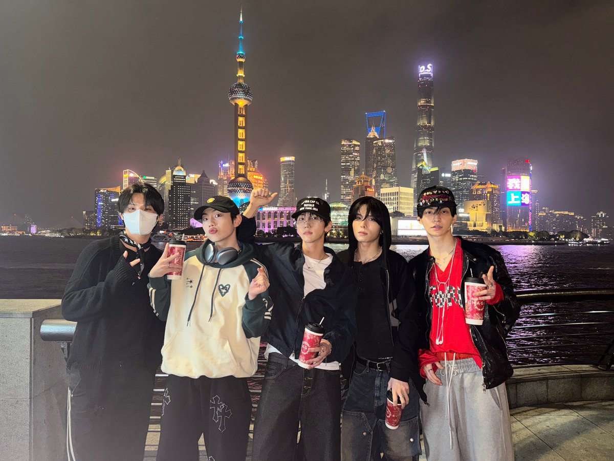 E'LAST(엘라스트) tweet media