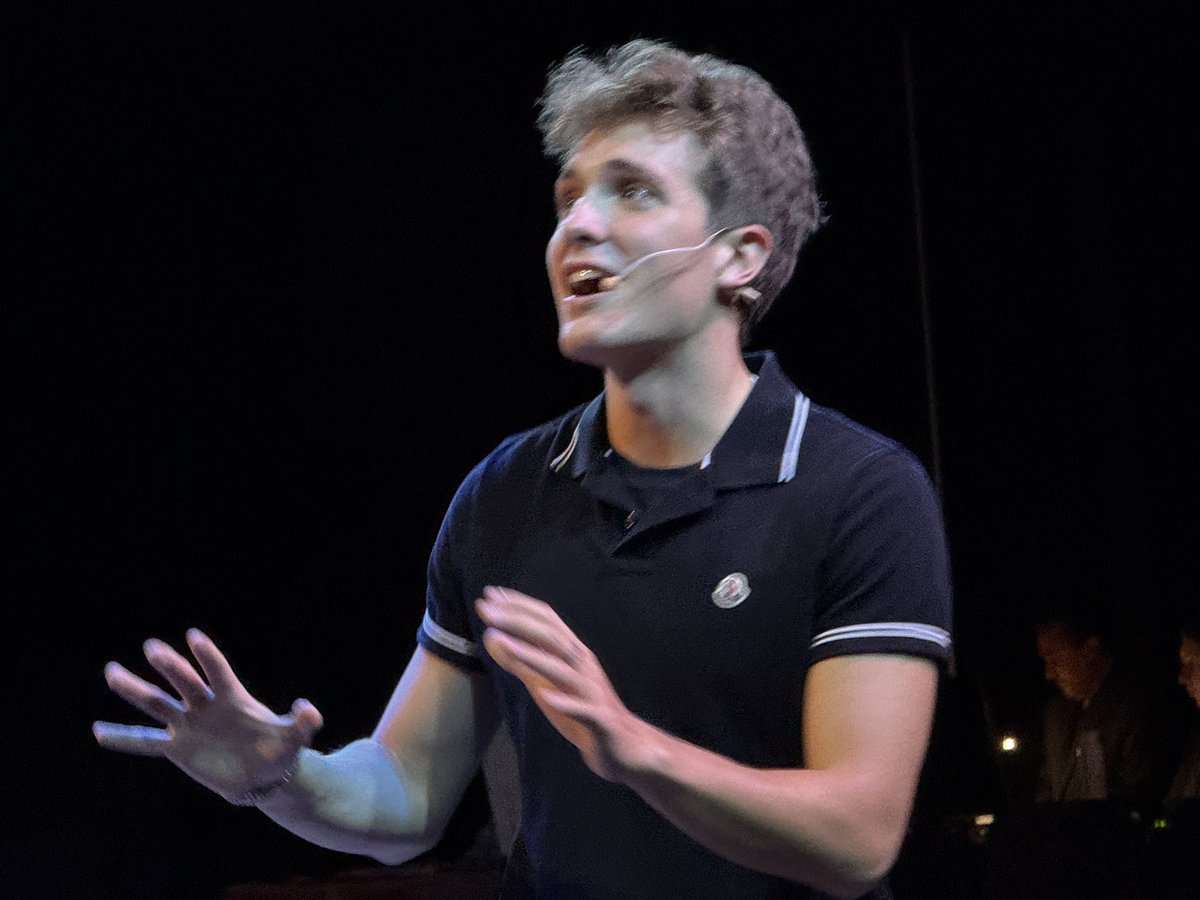 Amy Clark tweet media