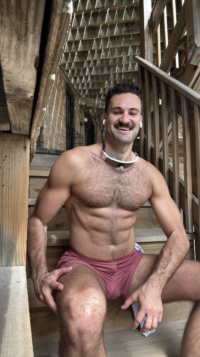 Michael Flinch tweet media