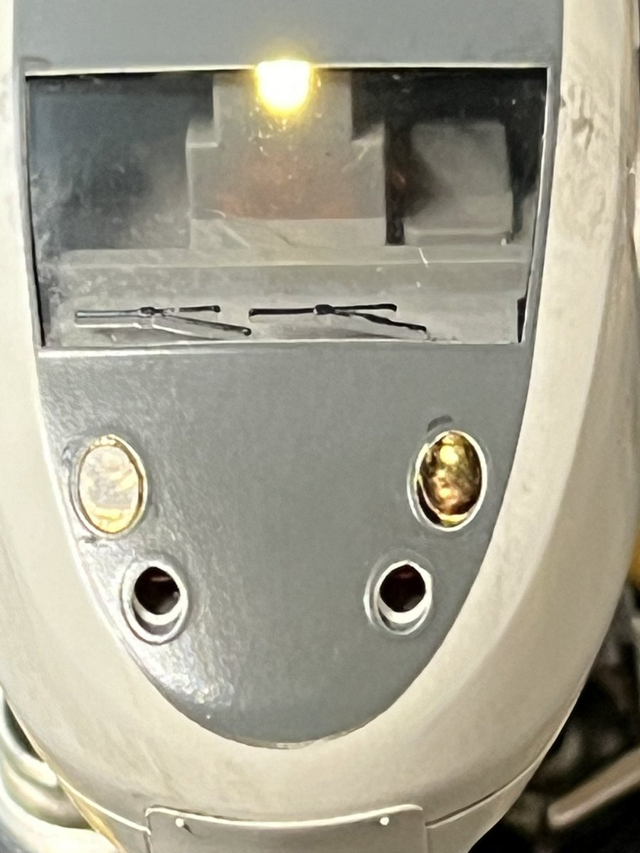 YOMITECHS's tweet image. 実のことを言いますと、ヨミレンズ681は一発ネタとして考えていました。
何故かって、過去に「答え」に辿り着いていたからです。
プリズムを切るのは @tanimachi32601 さんの投稿からヒントを得ました。
プリズムの径を小さくするとより良いので、それをヨミレンズ681に載せた…つもりです。