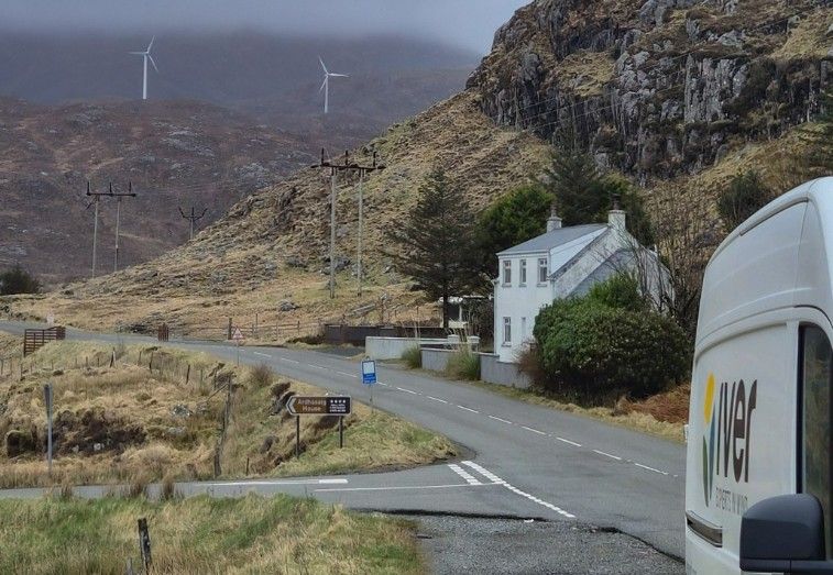 WindEnergieMag's tweet image. Iver is supplying refurbished wind turbines for deployment in wind farms in Scotland, using previously dismantled units from the Netherlands.

The t windpowernl.com/2026/04/17/ive… 
#onshorewind #offshorewind #dutchwind #energymix