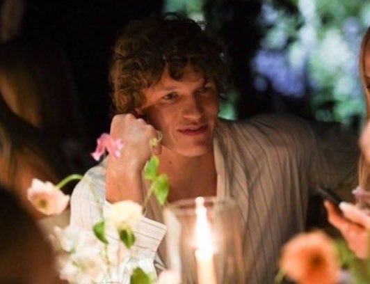 madi 🦷 tweet media