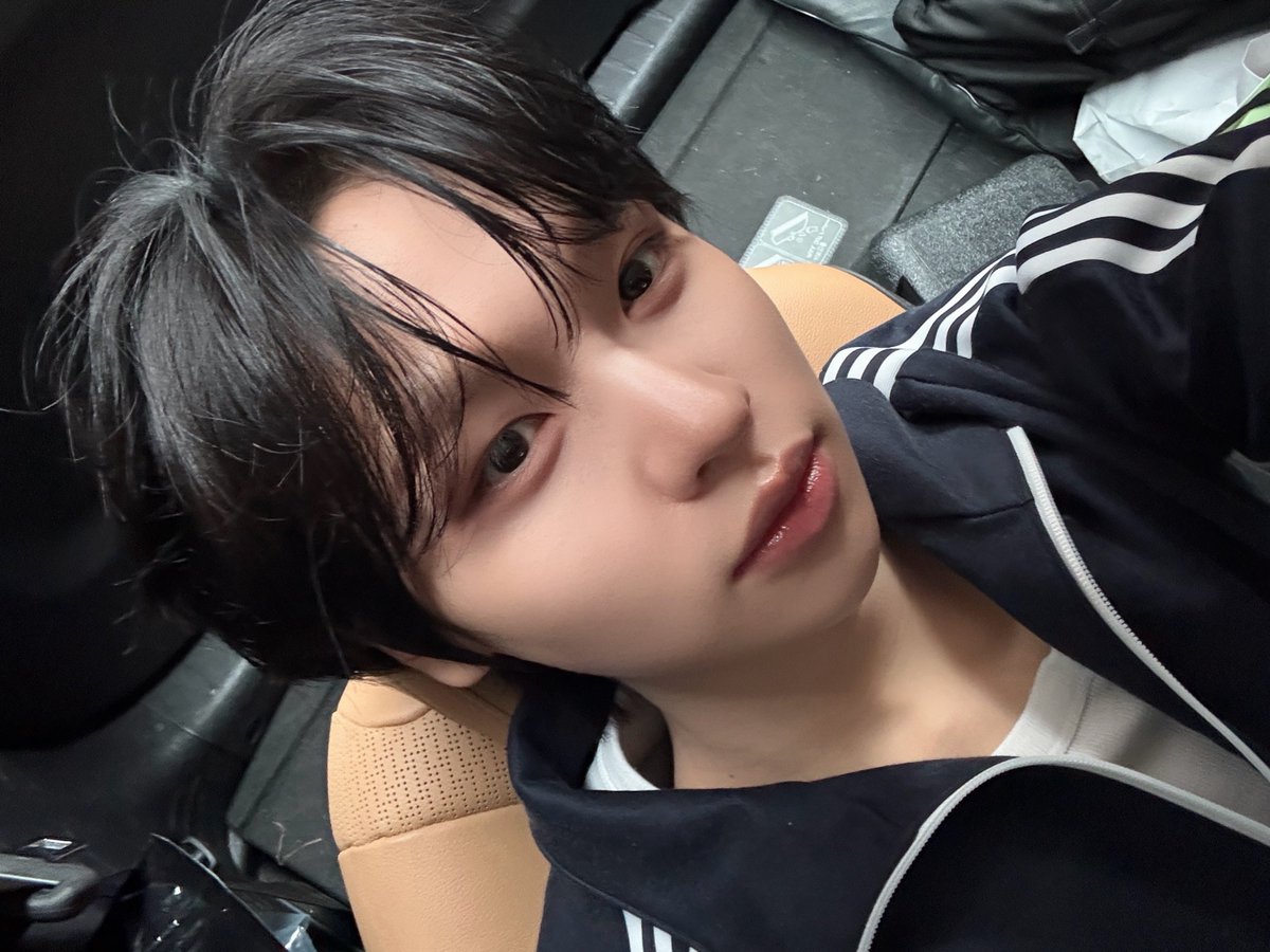 [🌠] #추유찬_DID
멈춰있는 시간도 나쁘지 않네

#IDID #아이딧 #CHUYOOCHAN #추유찬