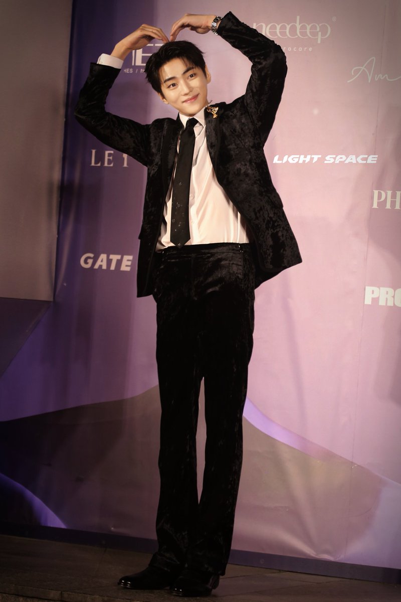 박재찬시그널만렙_LIGHT SPACE tweet media