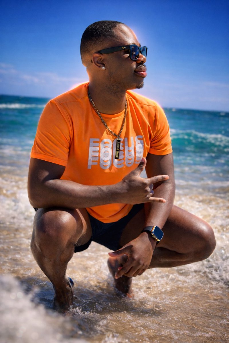 nubian_prince27's tweet image. Ocean therapy, realignment, and a little reminder to stay focused 🌊☀️ Peace in the moment, purpose in the vision… everything else will follow.

#StayFocused #OceanEnergy #GoodVibesOnly #LevelingUp