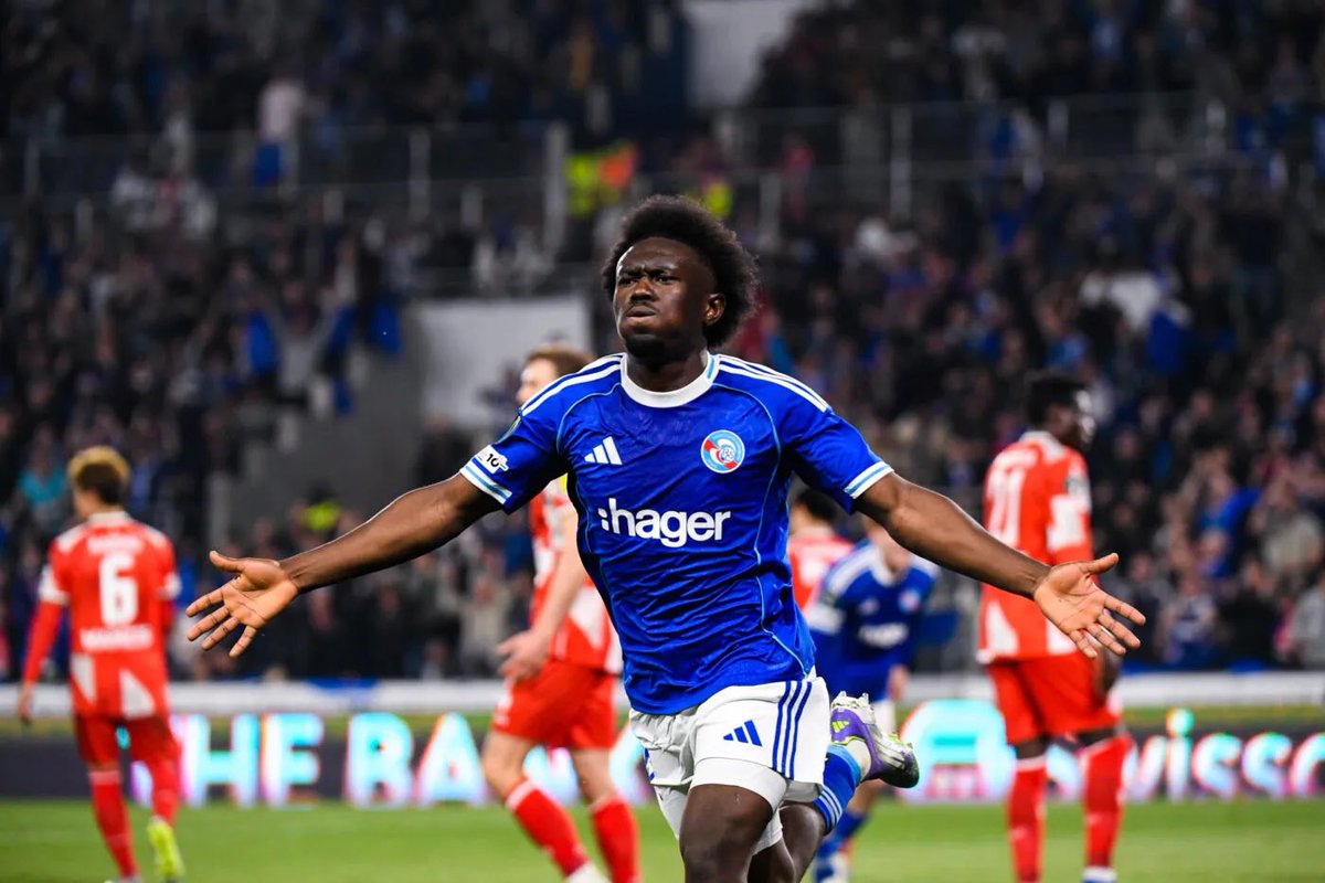 AchilleA1's tweet photo. Félicitations au @PSG_inside ainsi qu’au @RCSA pour la qualification en demi-finale de compétition européenne. La Farmer League est bien représentée n’en déplaise aux aigris. La @LFPfr a eu raison de reporter les matches. 😉👏🏽 #UCL | #PSG | #Ligue1 https://t.co/j7Xo3XO613