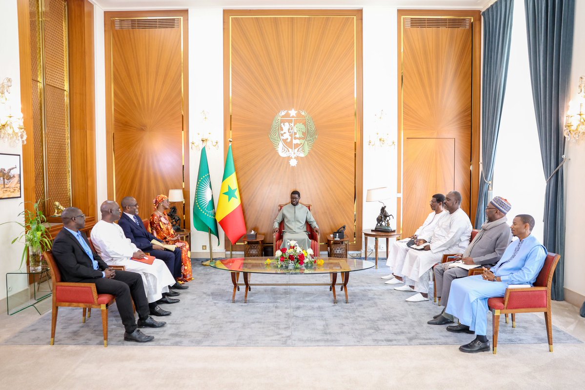 Présidence Sénégal tweet media