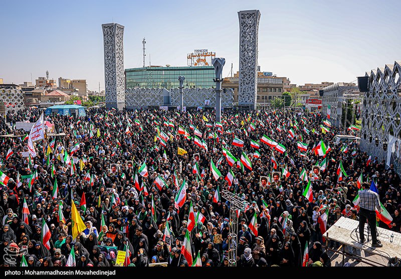 |مــه نگــار tweet media