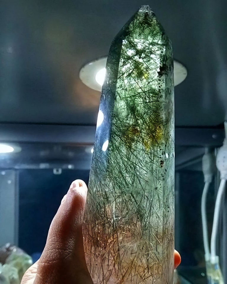 GeologyWonders1's tweet image. Amazing Actinolite quartz from Việt Nam.

📷 kimhoamineral

#minerals #geology