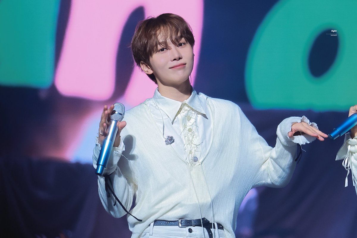 𝑠𝑖𝑔ℎ𝑡 tweet media