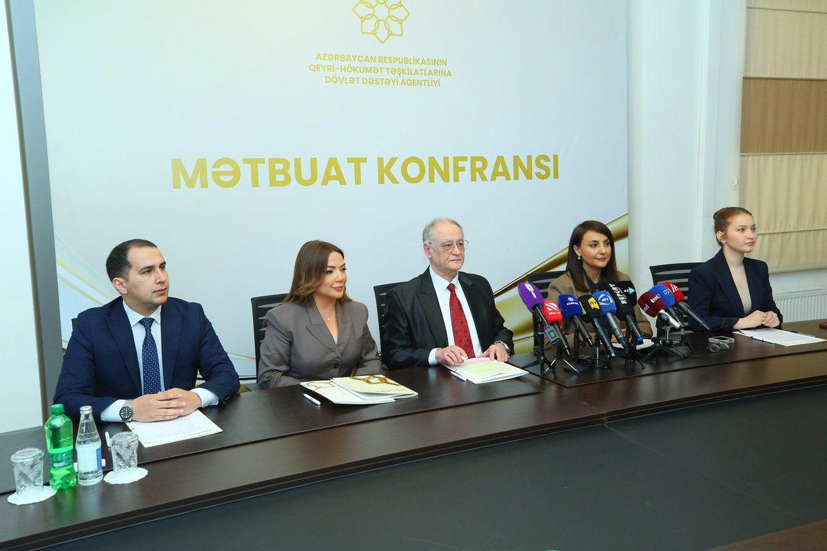 ngoagency's tweet photo. Azərbaycan QHT-lərinin dünyaya bu cür açılması ilk dəfə baş verir

ƏTRAFLI: ⤵️

https://t.co/35uauUPTwE

#MətbuatKonfransı #QHT #NGO #QHTAgentliyi #NGOAgency https://t.co/XTGj90OVId