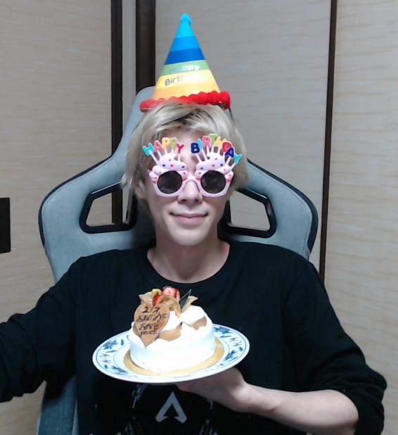 Peace | ピース　✌️ tweet media