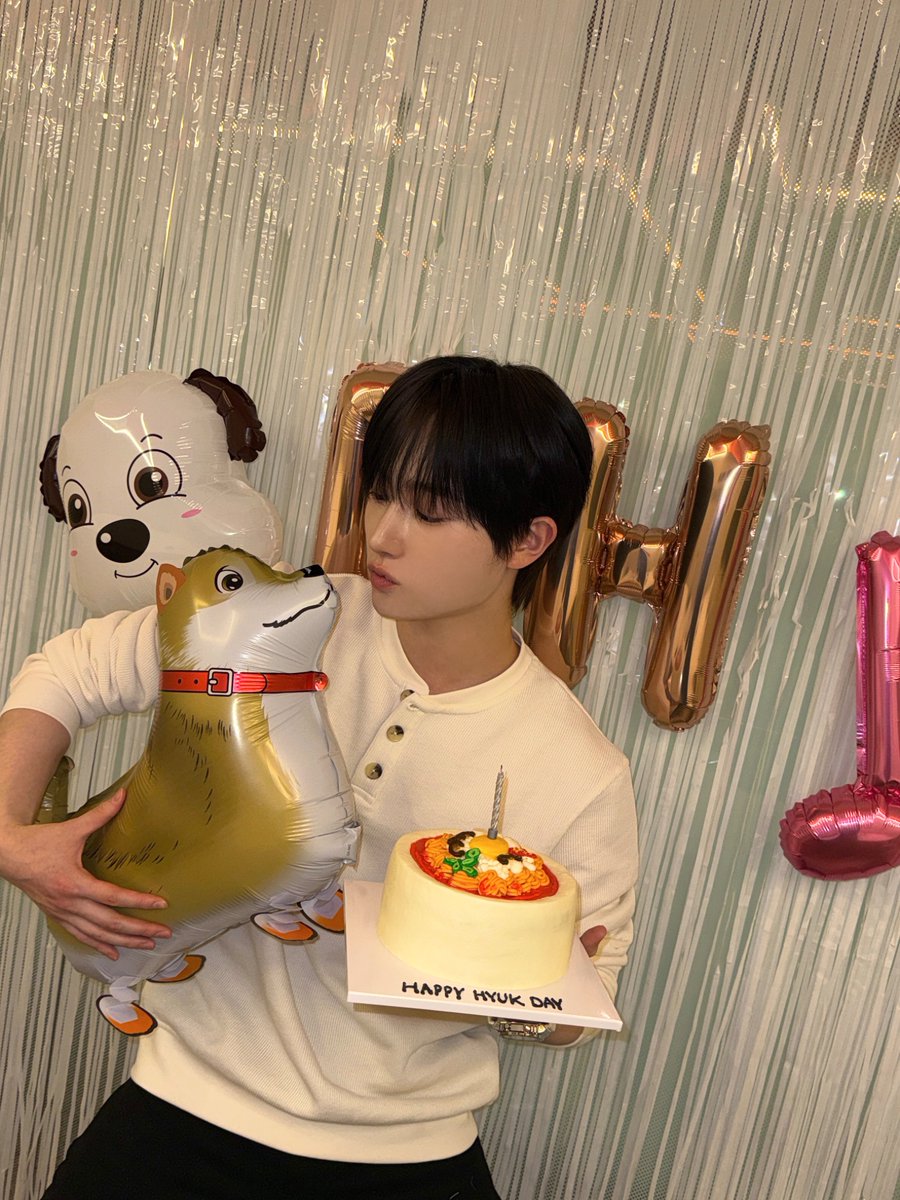 TPST__official's tweet image. 🎂

#TEMPEST #템페스트
#혁 #HYUK
#HAPPY_HYUK_DAY