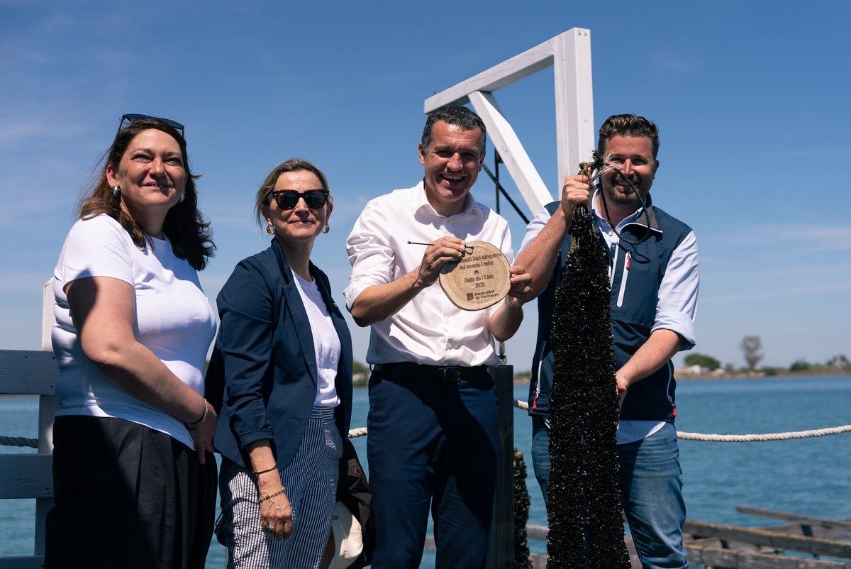 oscarordeig's tweet photo. Nou pla amb 5 M€ per reforçar i transformar el sector del musclo i l’ostra del Delta, amb el suport de fons europeus i la col·laboració del sector.

167 muscleres i més de 2.900 tones anuals en un projecte estratègic per avançar en descarbonització, innovació i competitivitat. https://t.co/p7j4eX7RU9