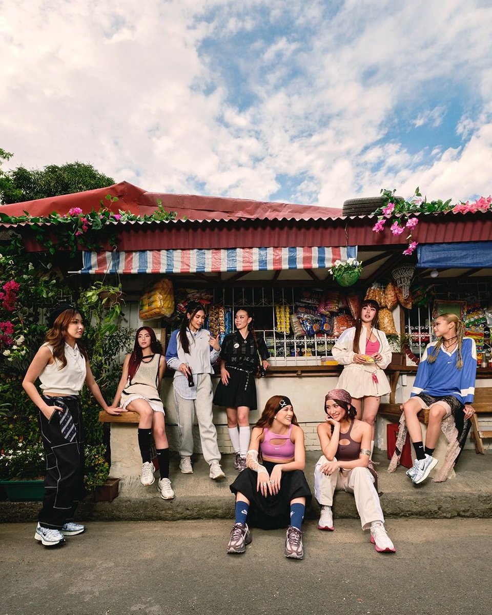 POGANDA DAILY 🌸🎡 tweet media