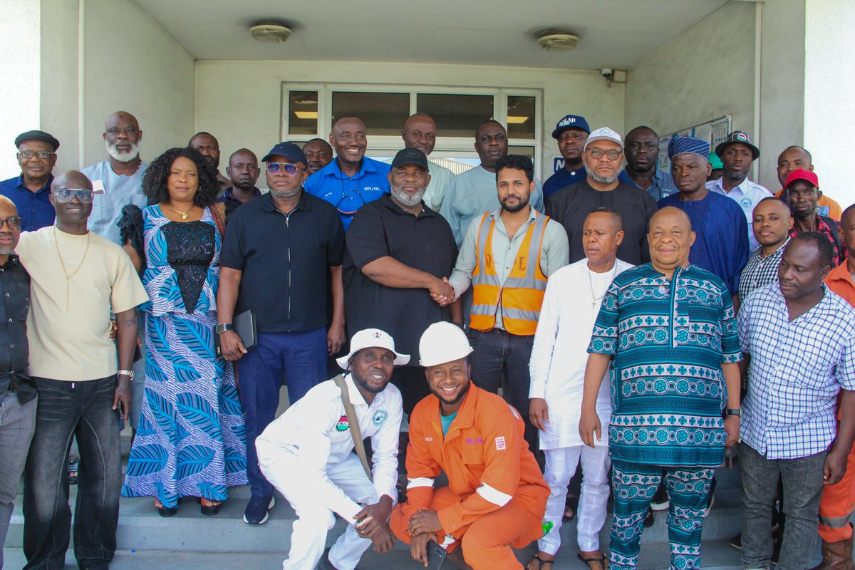 OfficialMWUN's tweet photo. PRESS RELEASE:

MWUN: INDORAMA UNIT APPRECIATES COM FRANCIS BUNU OVER ITS SIGNED CBA

The Indorama Unit workers of the Maritime Workers' Union of Nigeria under its President -General, Comrade Francis Bunu Abi, recently appreciated the PG's frantic efforts towards the signing of its Collective Bargaining Agreement (CBA) in Indorama Company (OIPL) FOT, Onne Port Complex, Port Harcourt, Rivers State, where Indorama is located.

The Unit in a letter jointly signed by its Chairman, Comrade Obarijima and the Secretary, Comrade George O. Moses described Comrade Bunu as a President - General, whose listening ears and commitment towards Workers' plight and welfare is second to none in the industry, who would not compromise in any way or form by taking Workers' priority for granted; saying that Workers' efforts towards the growth of the nation's economy can never be undervalued in any ramifications.

The workers also reiterated in their letter addressed to the Union, stating that the Union's diplomatic moves coupled with the PG's genuine intentions for the workers also played a vital role in making sure the entire exercise was possible for the just concluded Collective Bargaining Agreement.

The Unit further said that the transparent leadership of the Union under the PG was sacrosanct and that was the ideal factor, which made the CBA a complete success; given the mutual benefit desirable for the workers; and for the optimum growth of Indorama as a company. The Unit, however in unison prayed for the Union, the PG, while also thanking the management of Indorama for their undiluted sincerity of purpose over the entire exercise.

E-Signed,
Comrade John Kennedy Ikemefuna, Head of Media, MWUN