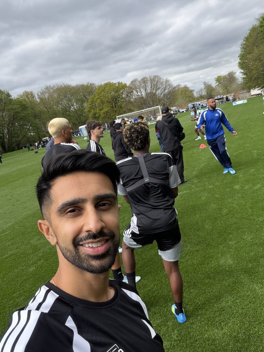 Vikkstar ★ tweet media