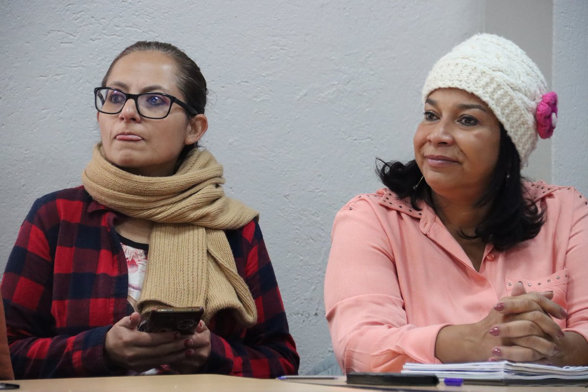 DianaCruzUIO's tweet photo. Fiscalizamos los compromisos asumidos tras la visita del alcalde el pasado 1 de marzo en la parroquia San Juan.

Desde su Casa Barrial verificamos avances junto a las entidades municipales en vialidad, alcantarillado e iluminación, conforme a lo acordado con los vecinos.

#QuitoRenace #DianaCruz #TuVecina #TuVoz #TuConcejal
