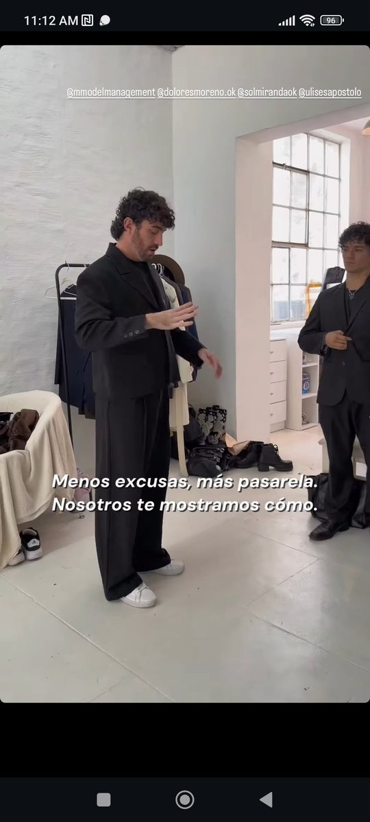 Azuloscuro 105 tweet media